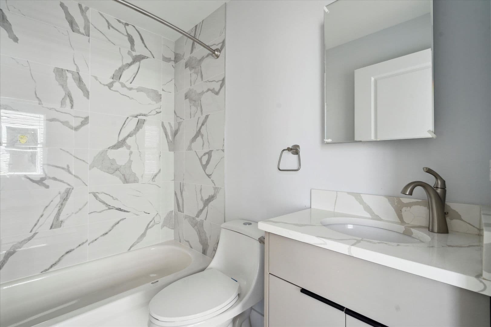 Philadelphia Apartment: 746 N 40TH ST