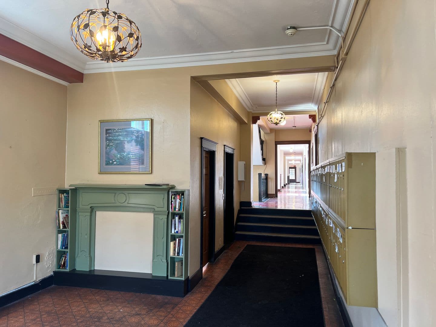 St. Louis Apartment: 4066 Lindell Blvd.