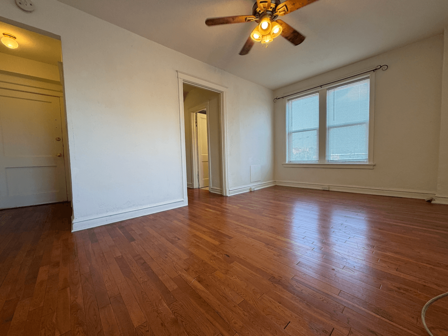 St. Louis Apartment: 3853 Lindell Boulevard