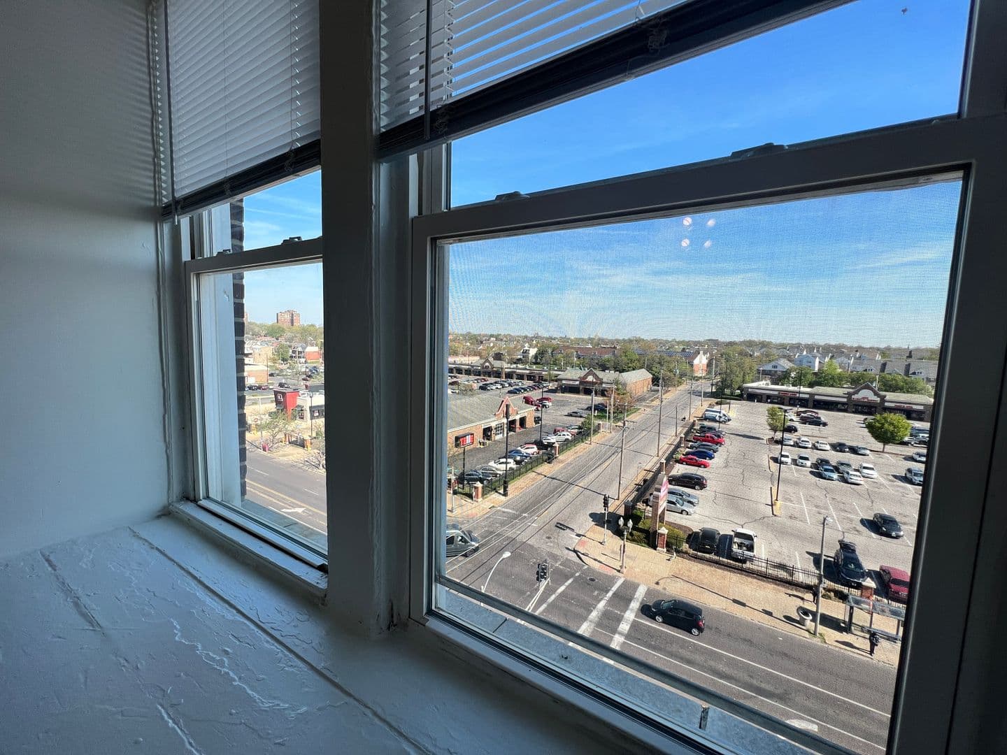 St. Louis Apartment: 4066 Lindell Blvd.