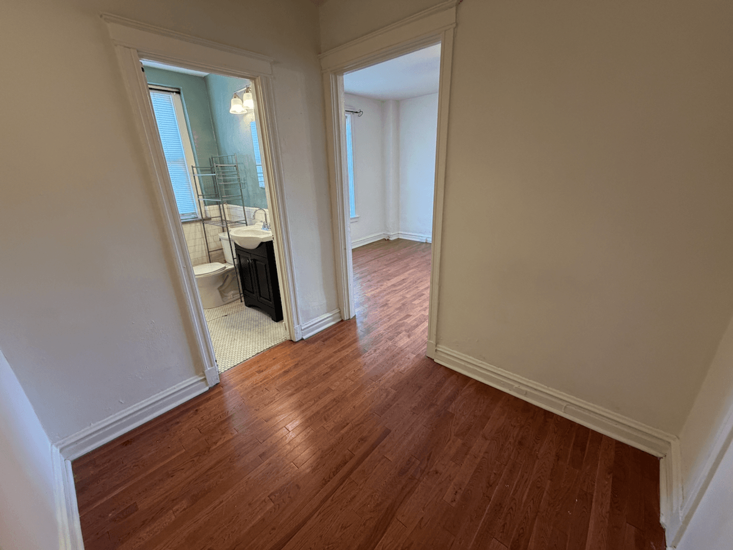 St. Louis Apartment: 3853 Lindell Boulevard