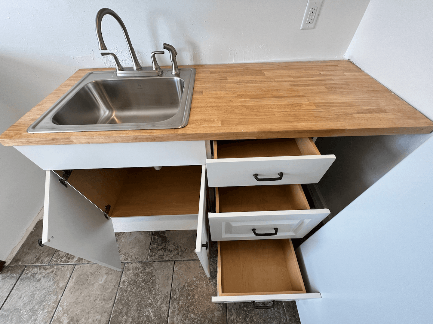 St. Louis Apartment: 3853 Lindell Boulevard