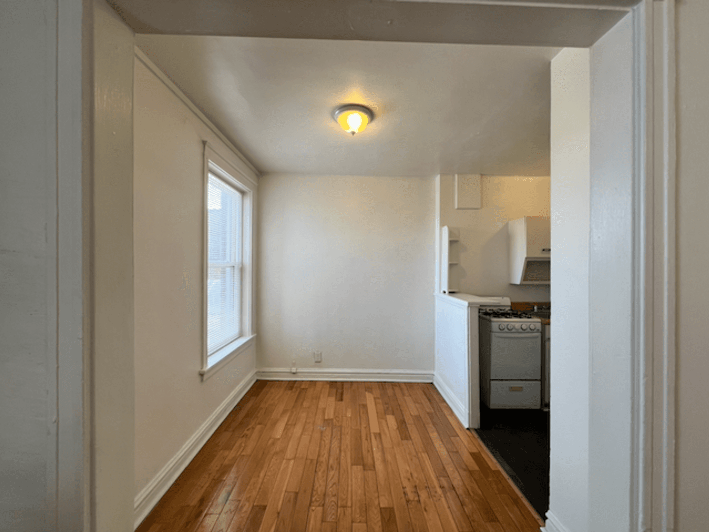 St. Louis Apartment: 3853 Lindell Boulevard