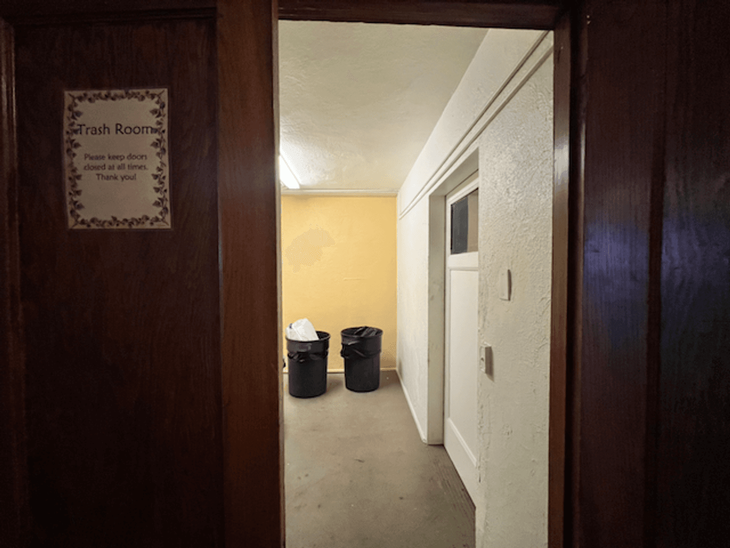 St. Louis Apartment: 3853 Lindell Boulevard
