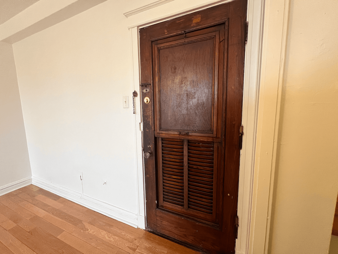 St. Louis Apartment: 4066 Lindell Blvd.