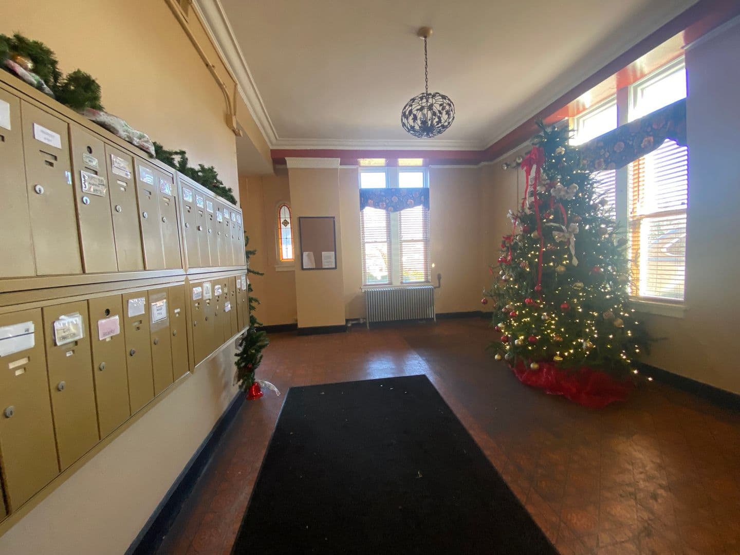 St. Louis Apartment: 4066 Lindell Blvd.