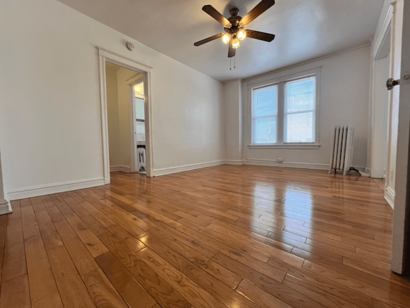 St. Louis Apartment: 3853 Lindell Boulevard