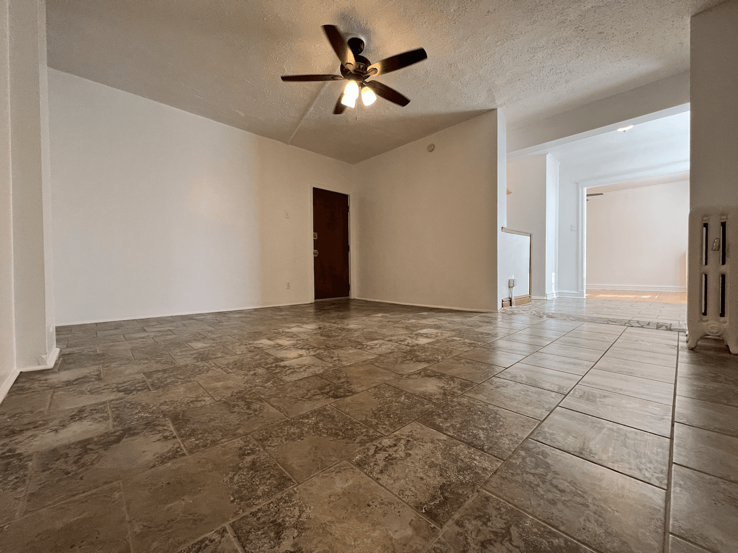 St. Louis Apartment: 3853 Lindell Boulevard