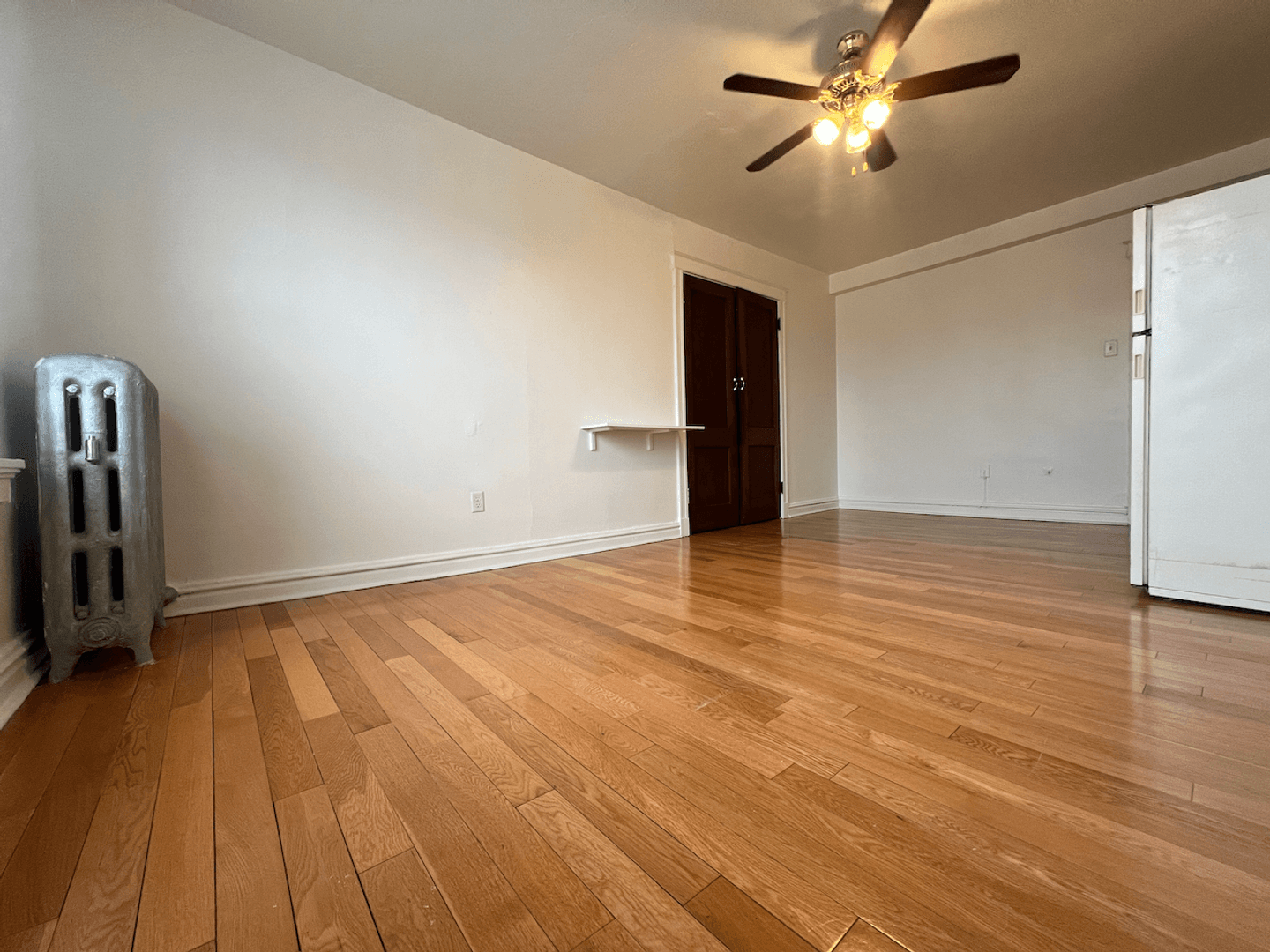 St. Louis Apartment: 4066 Lindell Blvd.