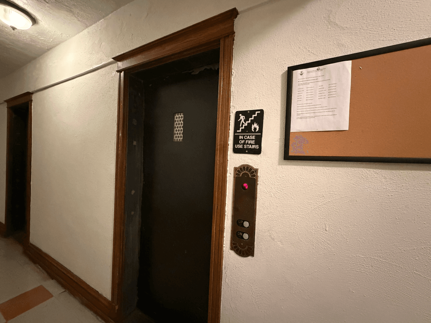 St. Louis Apartment: 3853 Lindell Boulevard