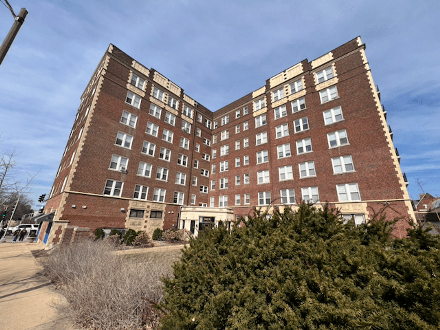 St. Louis Apartment: 3853 Lindell Boulevard