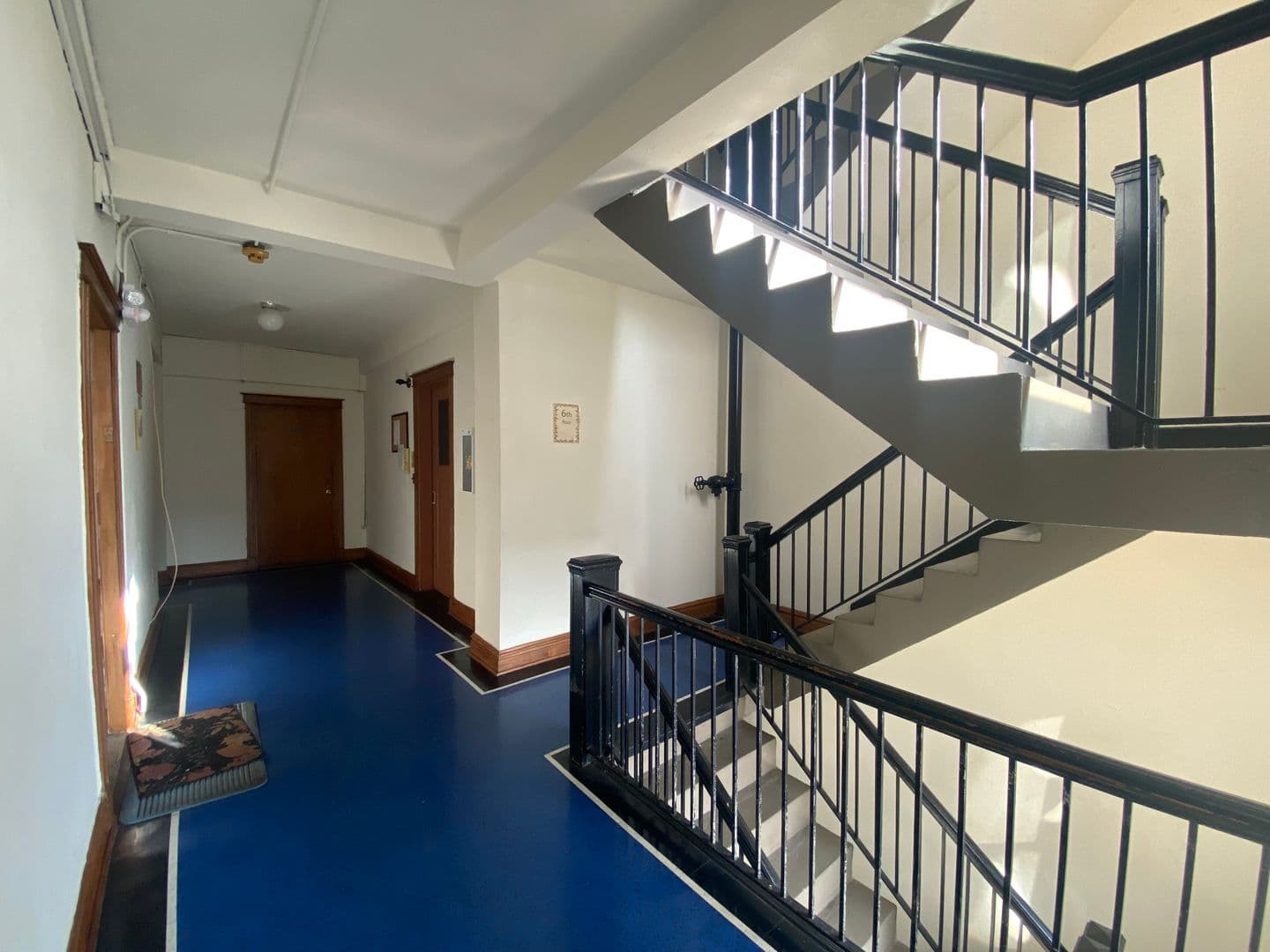 St. Louis Apartment: 4066 Lindell Blvd.