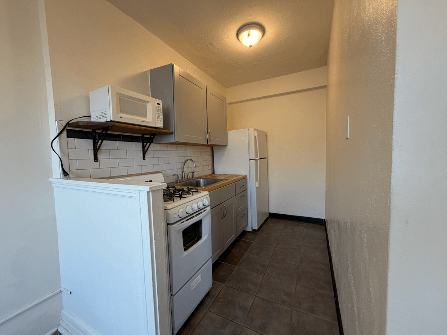 St. Louis Apartment: 3853 Lindell Boulevard