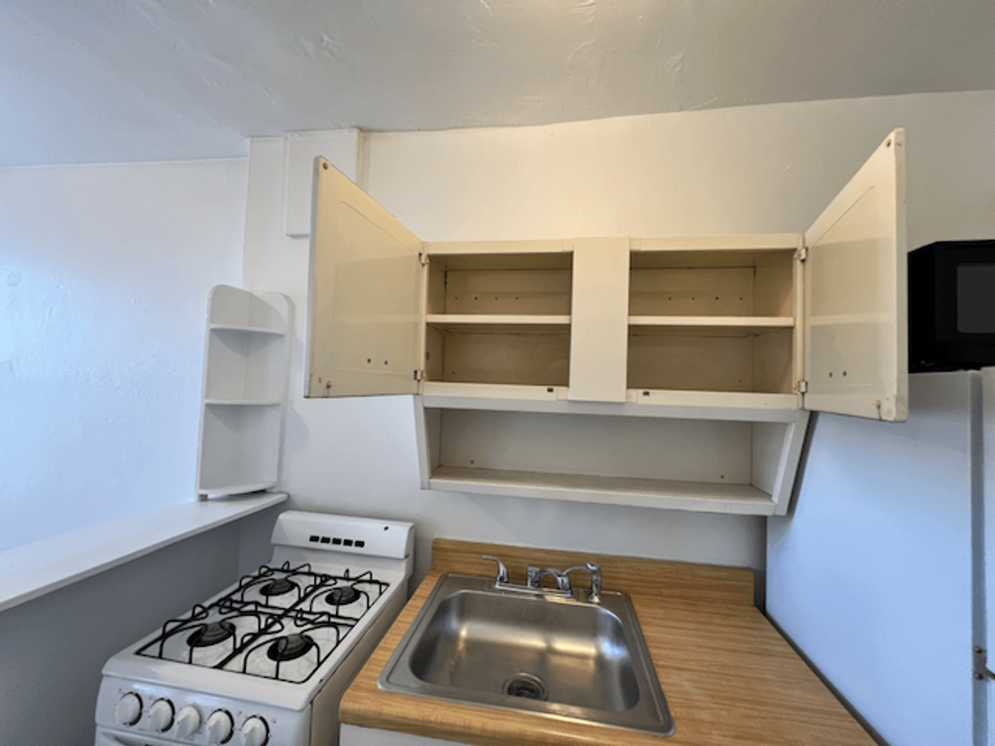 St. Louis Apartment: 3853 Lindell Boulevard