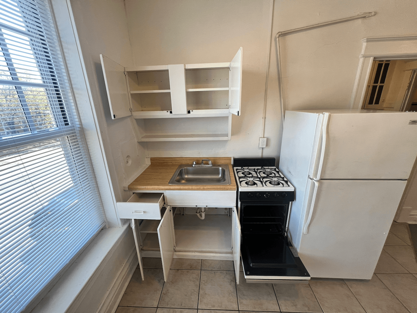 St. Louis Apartment: 3179-91A S. Grand & 3606-3612 Connecticut