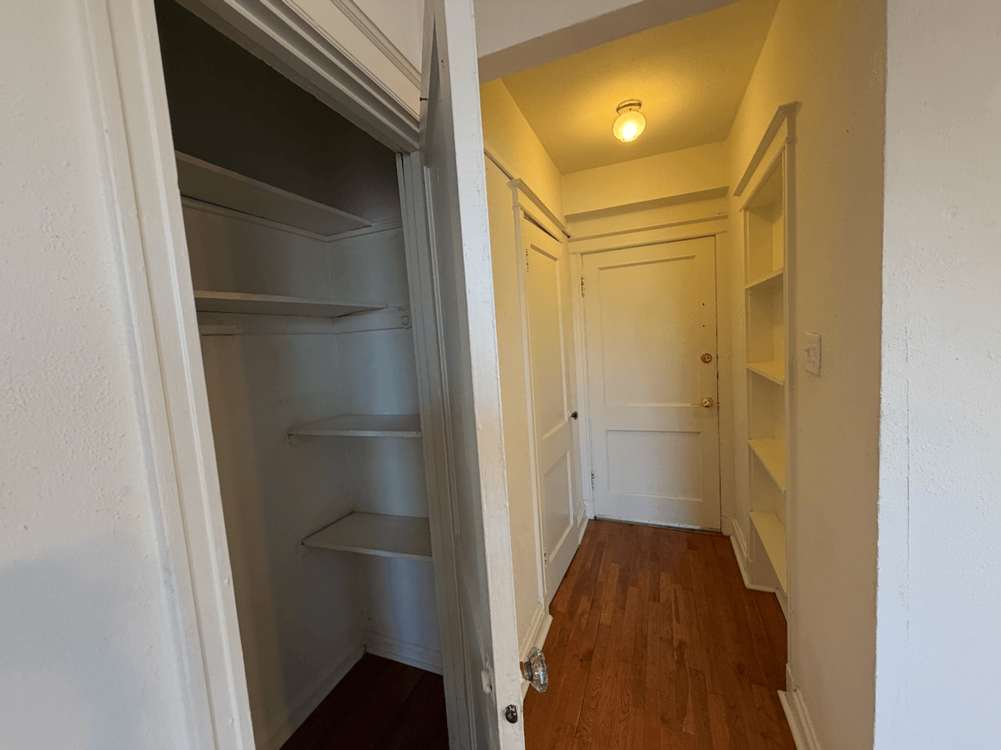 St. Louis Apartment: 3853 Lindell Boulevard
