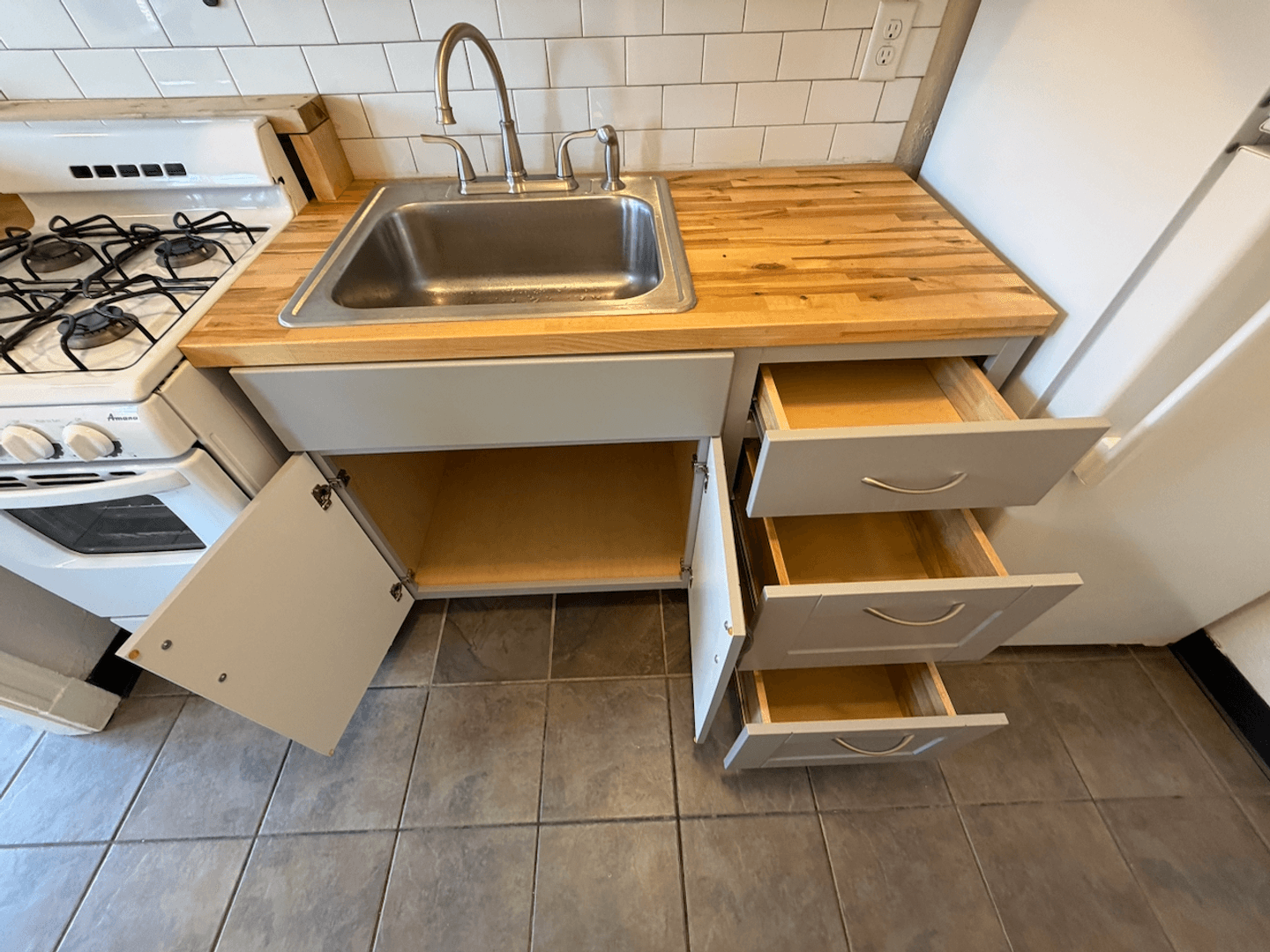 St. Louis Apartment: 3853 Lindell Boulevard