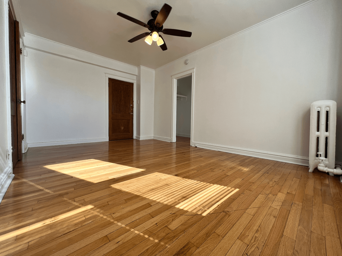 St. Louis Apartment: 3853 Lindell Boulevard