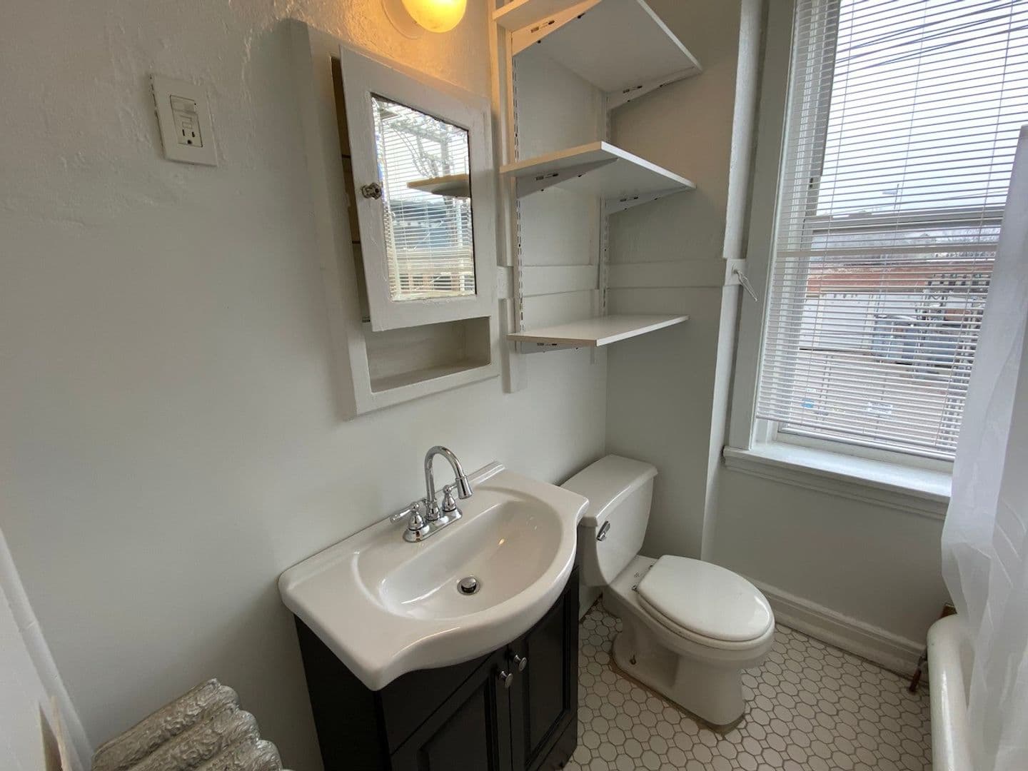 St. Louis Apartment: 4917-19 McPherson Avenue