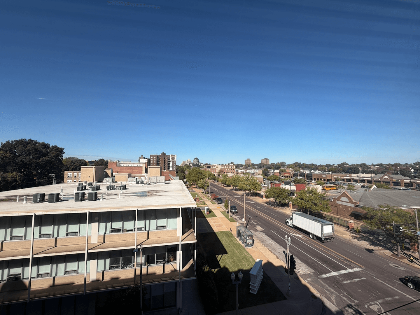 St. Louis Apartment: 4066 Lindell Blvd.