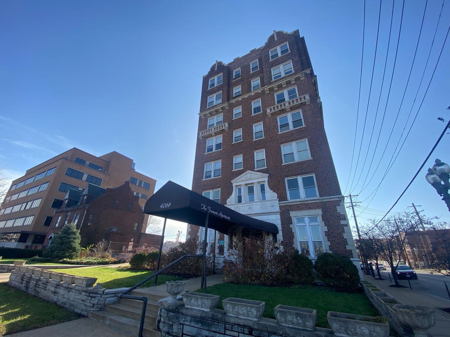St. Louis Apartment: 4066 Lindell Blvd.