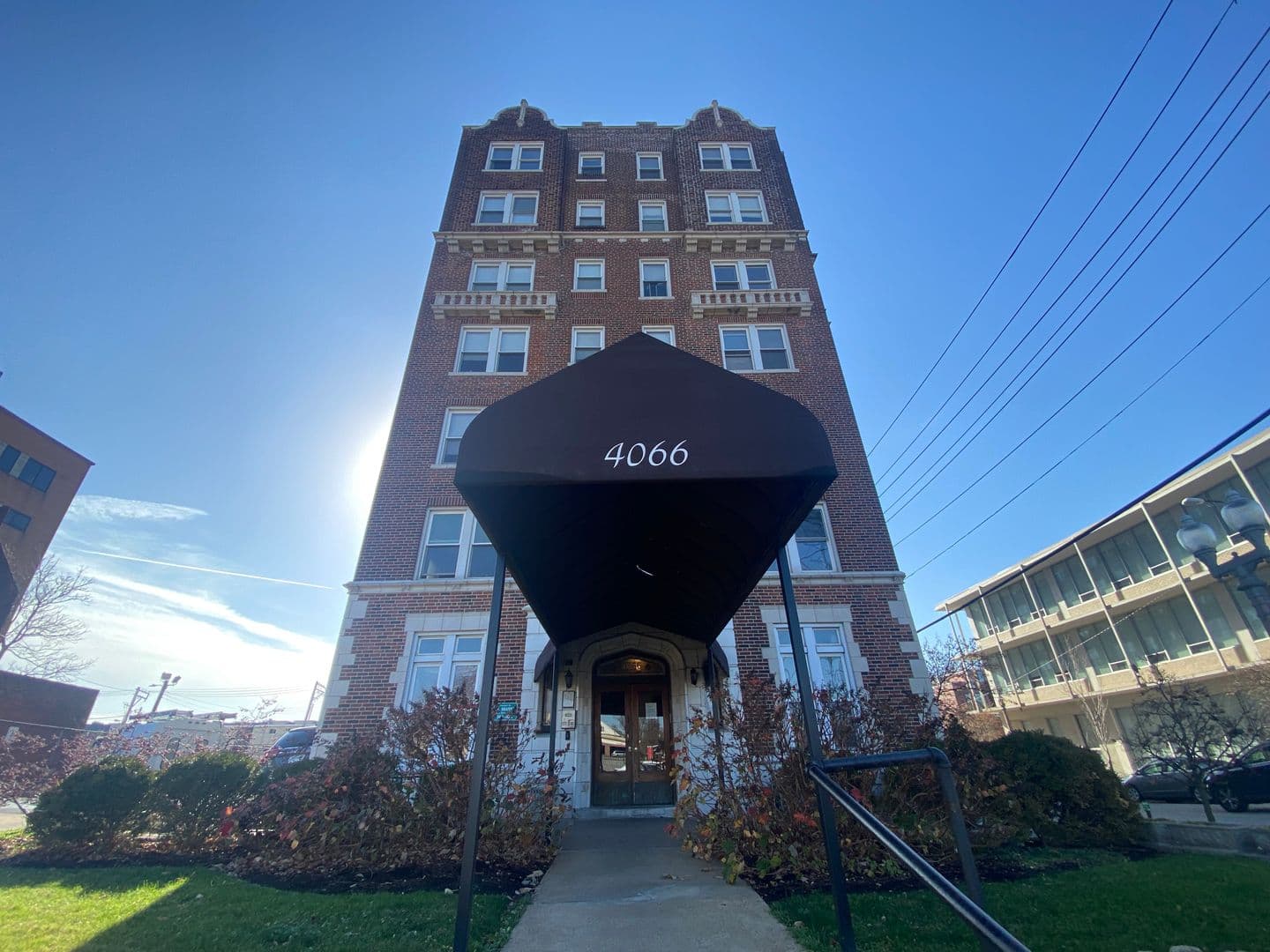 St. Louis Apartment: 4066 Lindell Blvd.