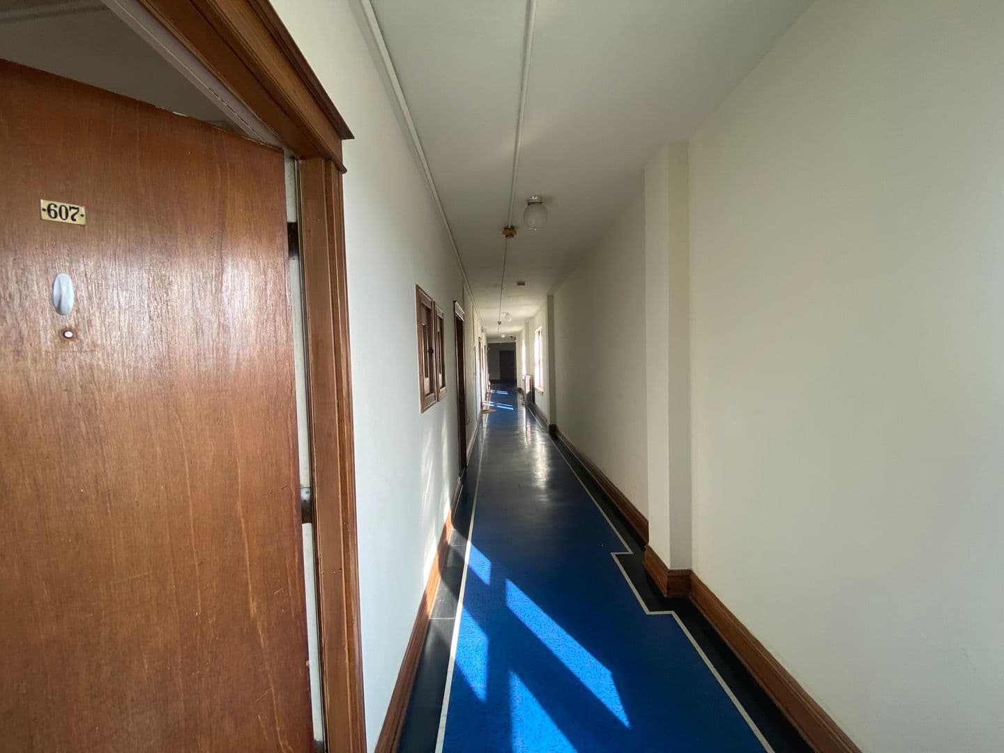 St. Louis Apartment: 4066 Lindell Blvd.
