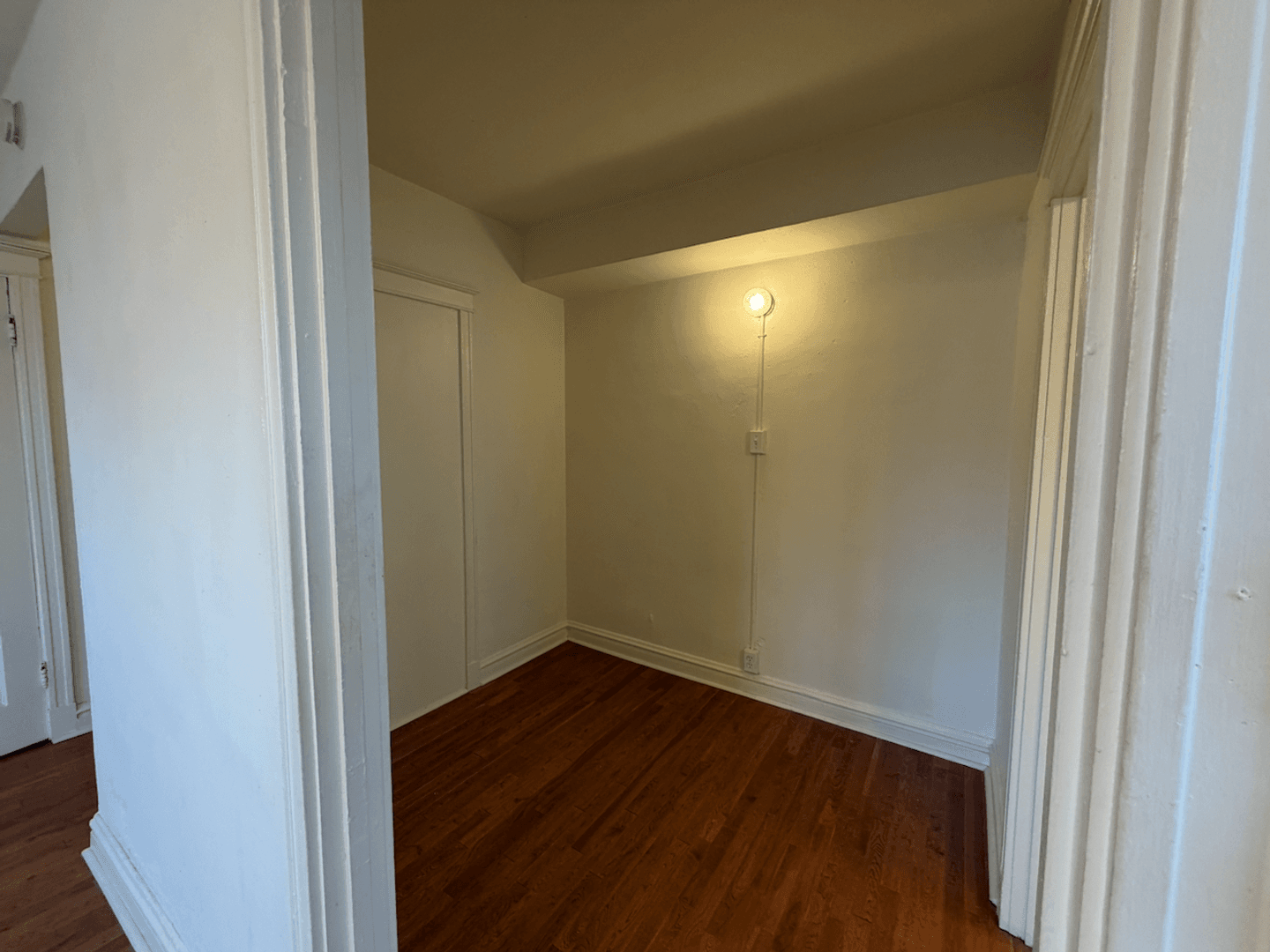 St. Louis Apartment: 3853 Lindell Boulevard