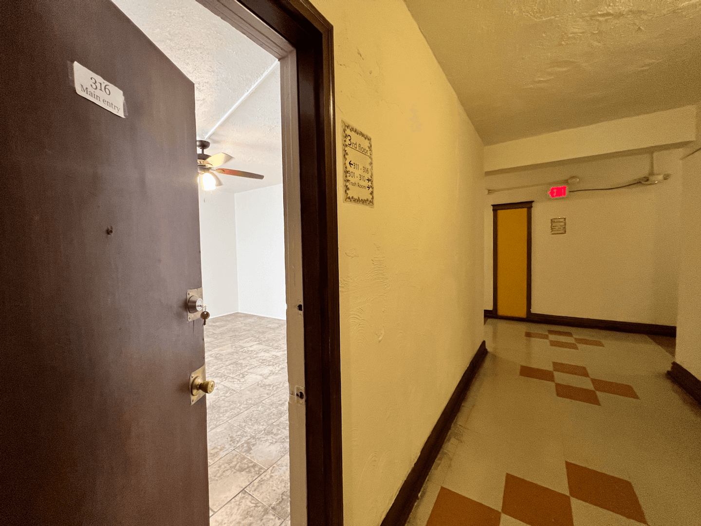 St. Louis Apartment: 3853 Lindell Boulevard