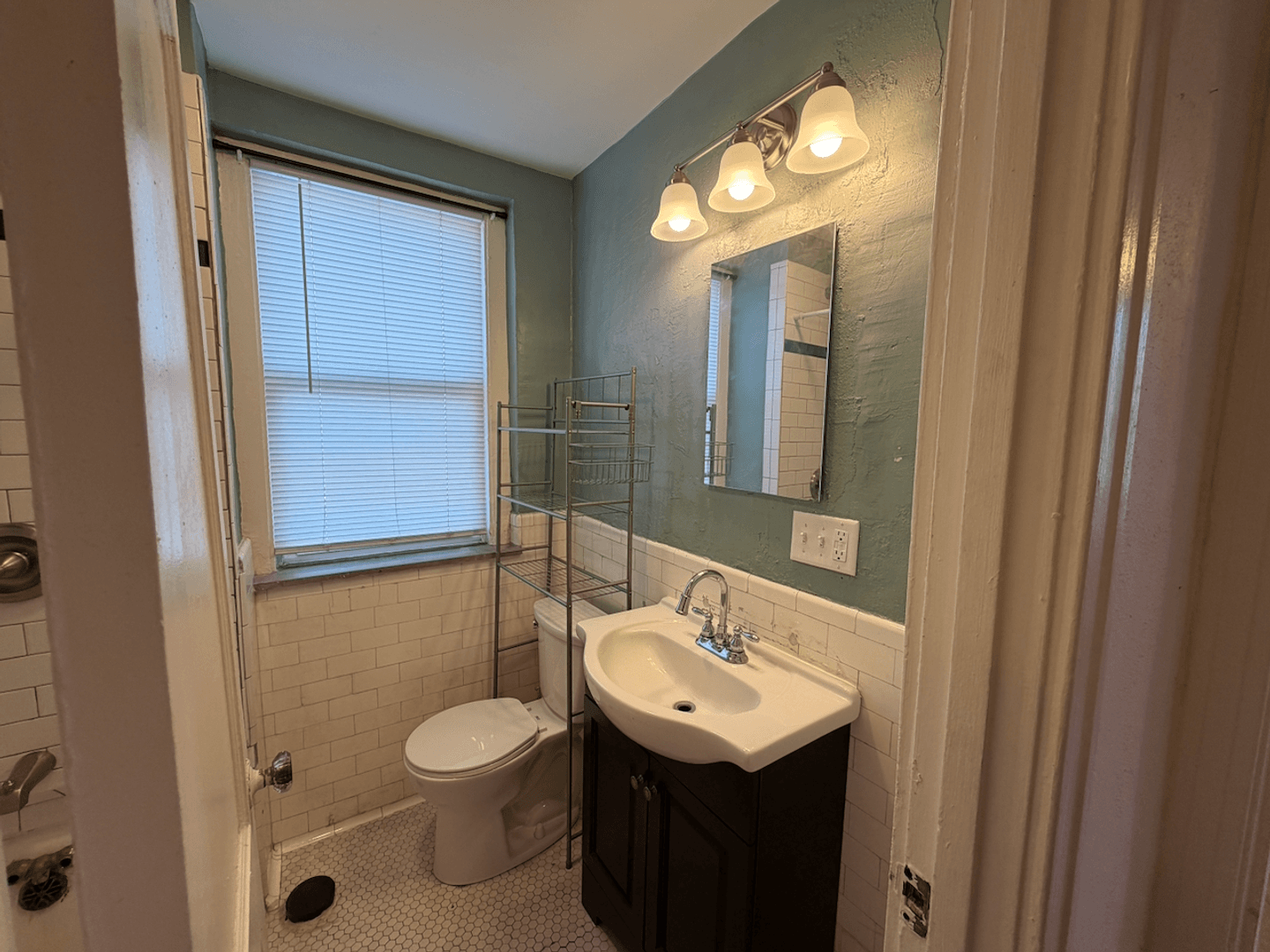 St. Louis Apartment: 3853 Lindell Boulevard