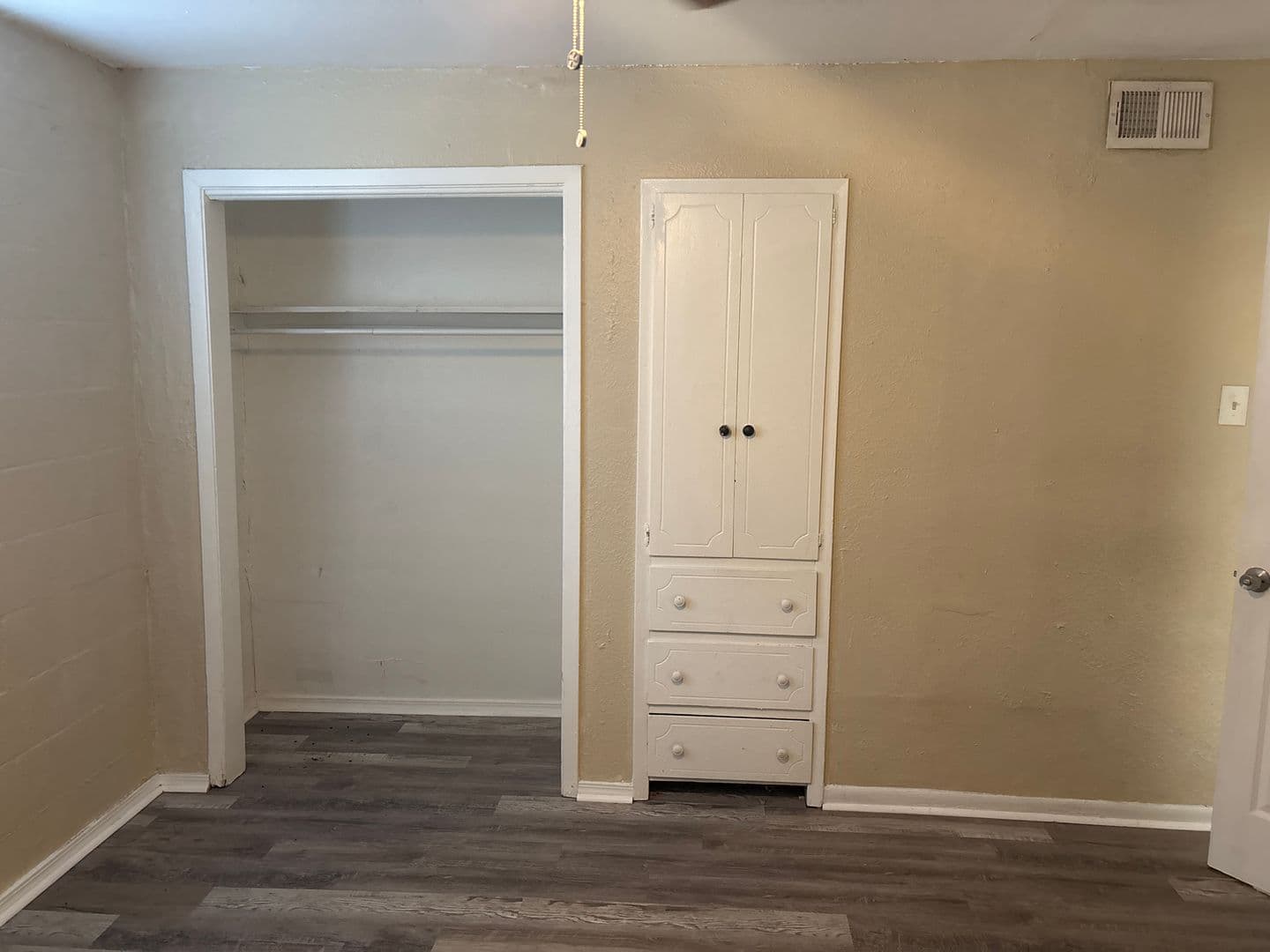 Corpus Christi Apartment: 9850 La Branch Dr