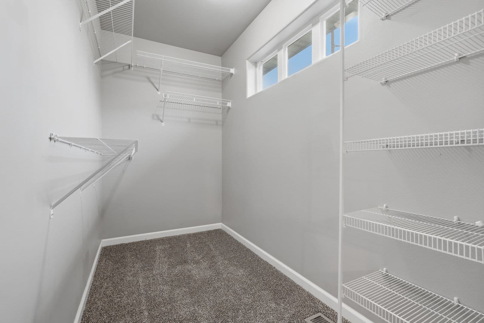 Iowa City Apartment: 3432 Eastbrook St.
