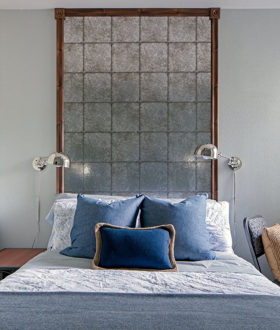 Iowa City Apartment: 100 Hawk Ridge Drive