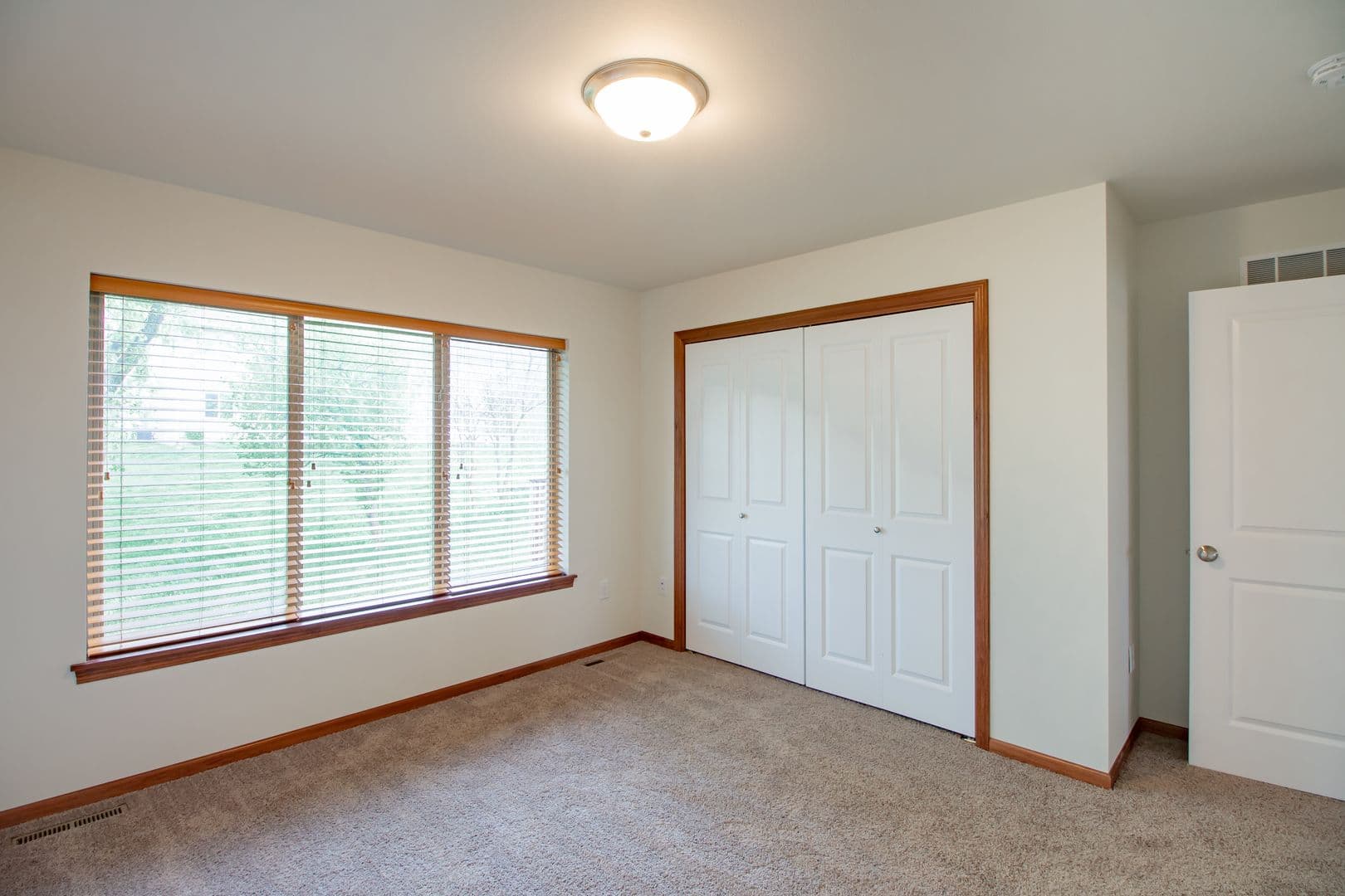 Tiffin Apartment: 590 Calla Lily Way