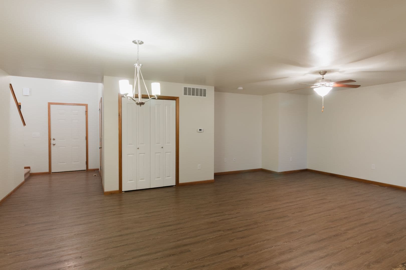 Tiffin Apartment: 590 Calla Lily Way