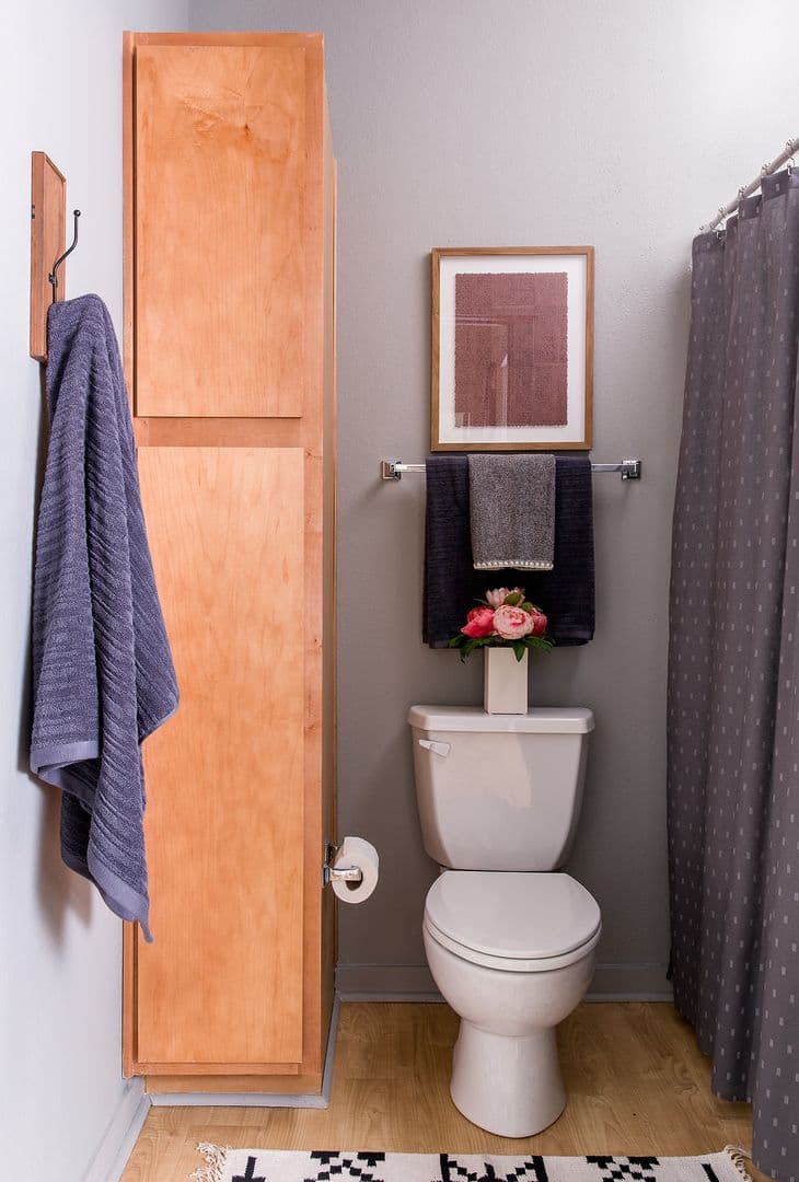 Iowa City Apartment: 100 Hawk Ridge Drive