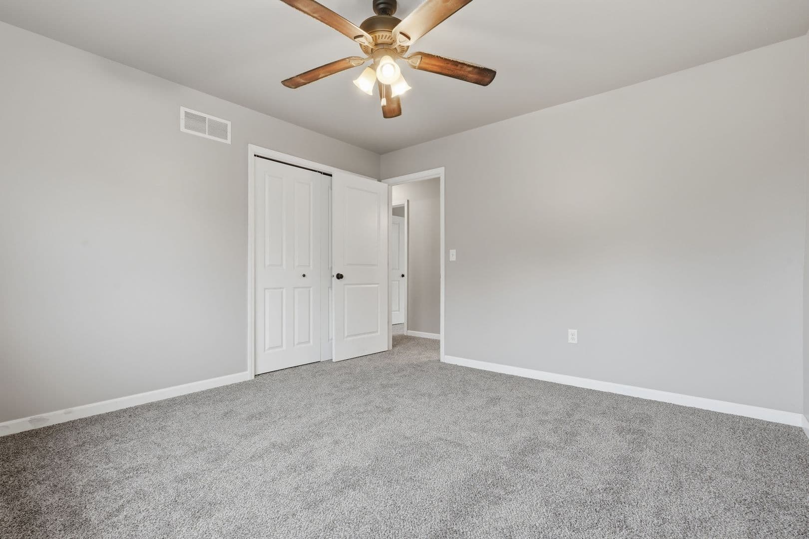 Iowa City Apartment: 3432 Eastbrook St.