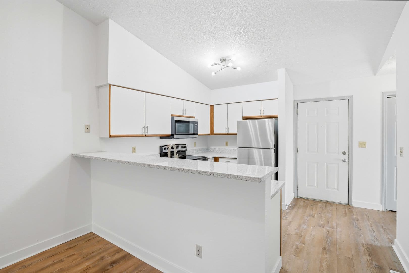 Iowa City Apartment: 2001 - 2167 Keokuk Street