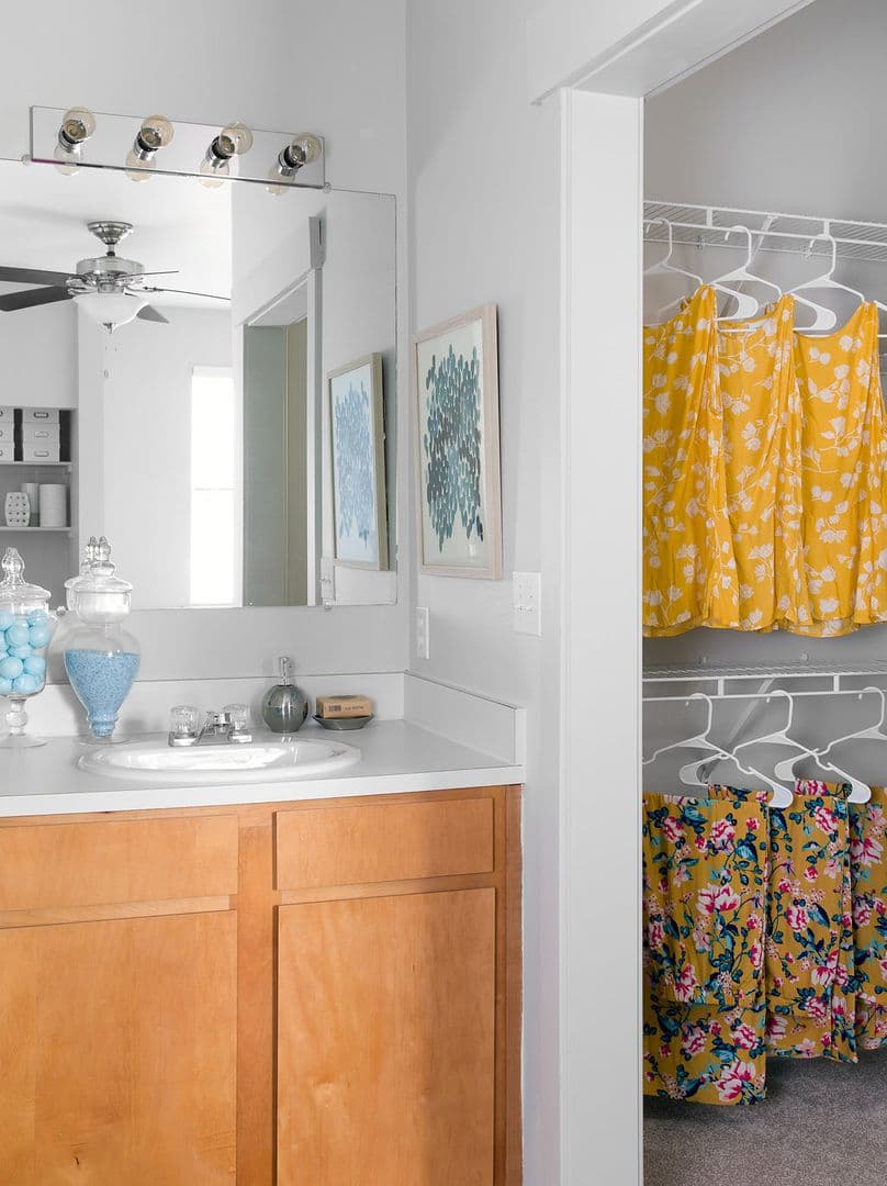 Iowa City Apartment: 100 Hawk Ridge Drive