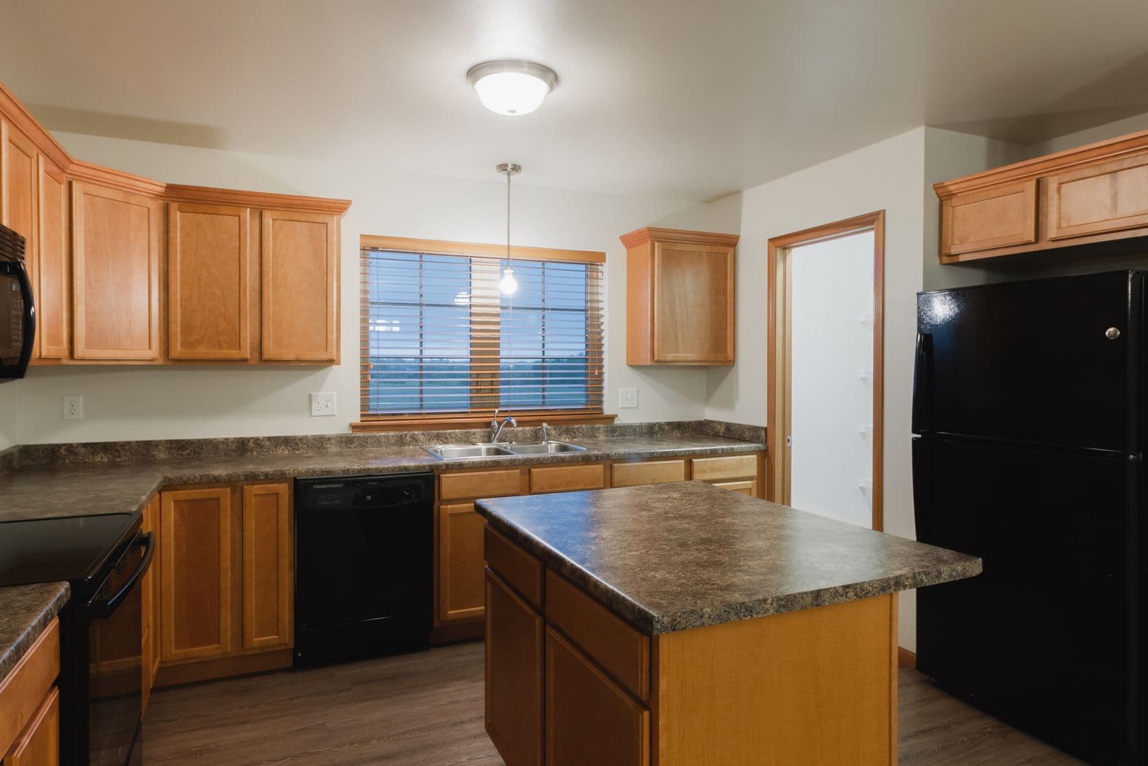 Tiffin Apartment: 590 Calla Lily Way