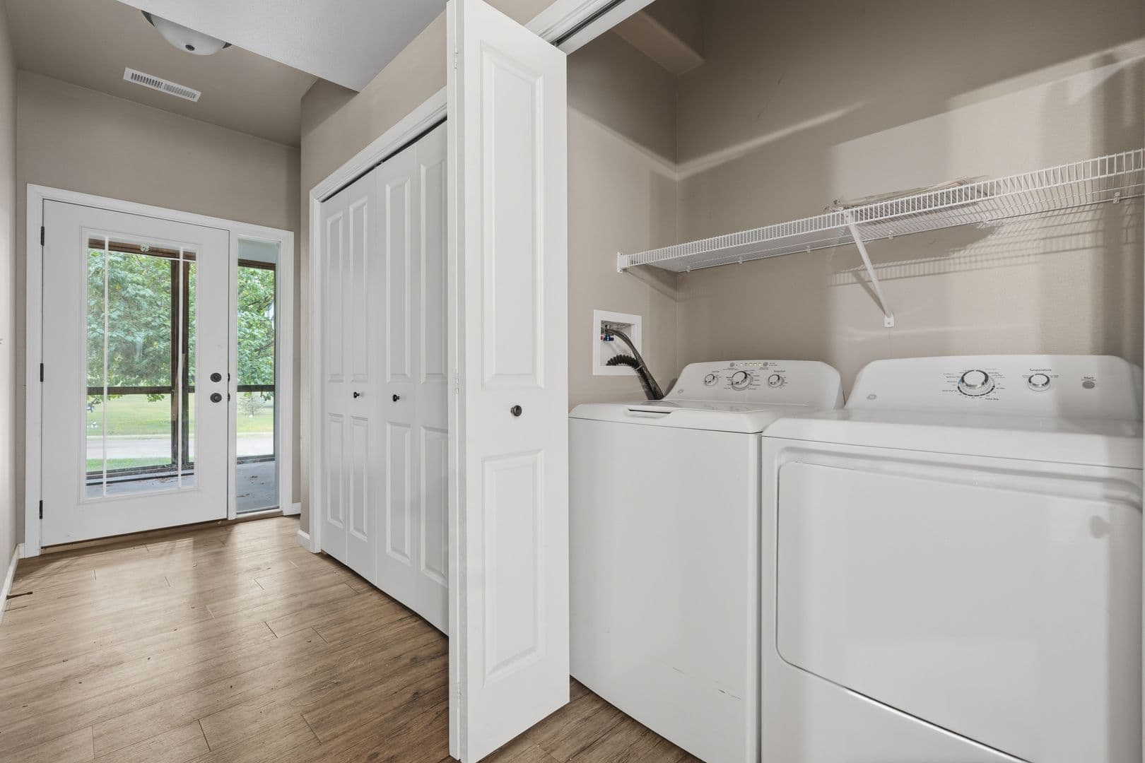 Iowa City Apartment: 3432 Eastbrook St.