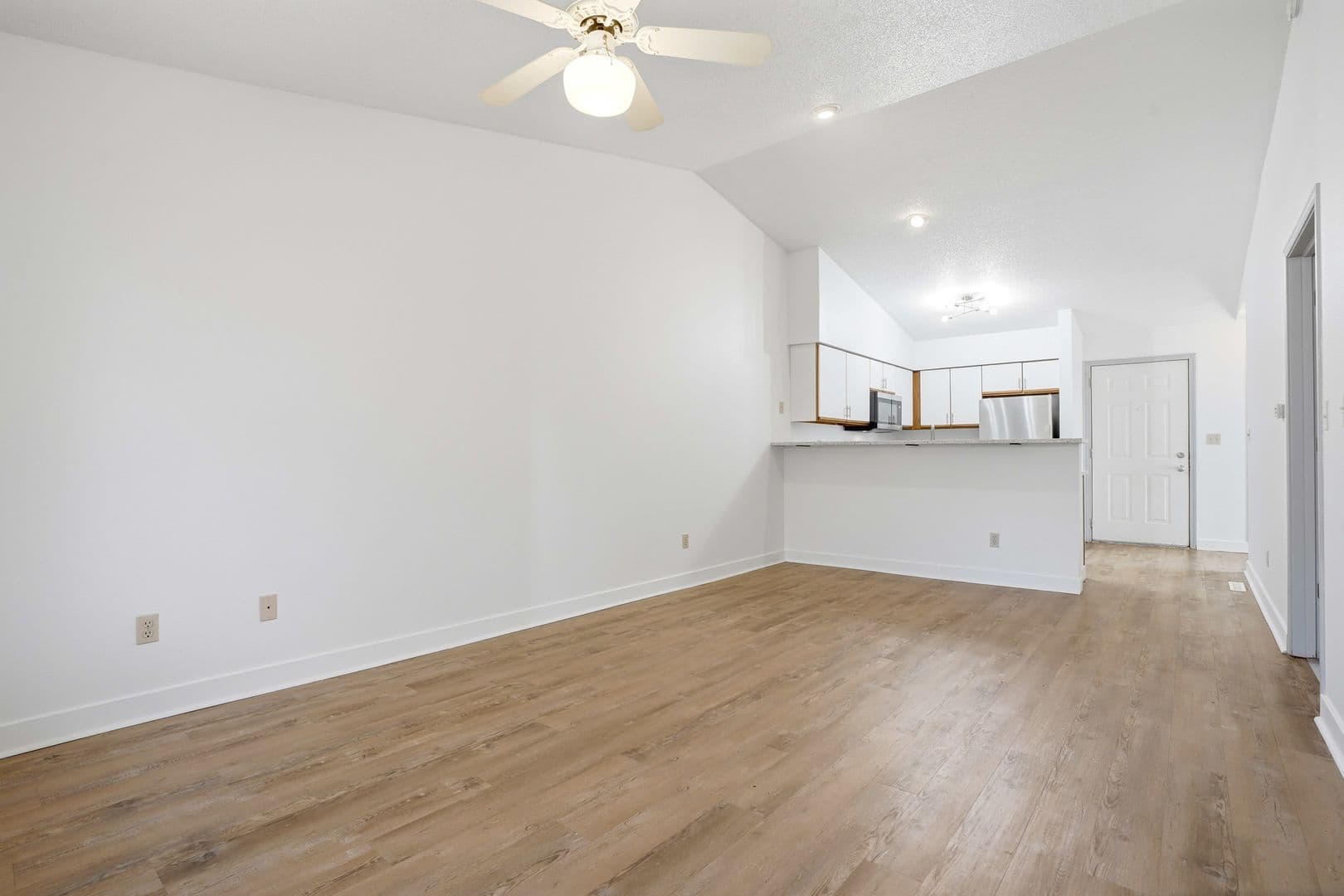 Iowa City Apartment: 2001 - 2167 Keokuk Street
