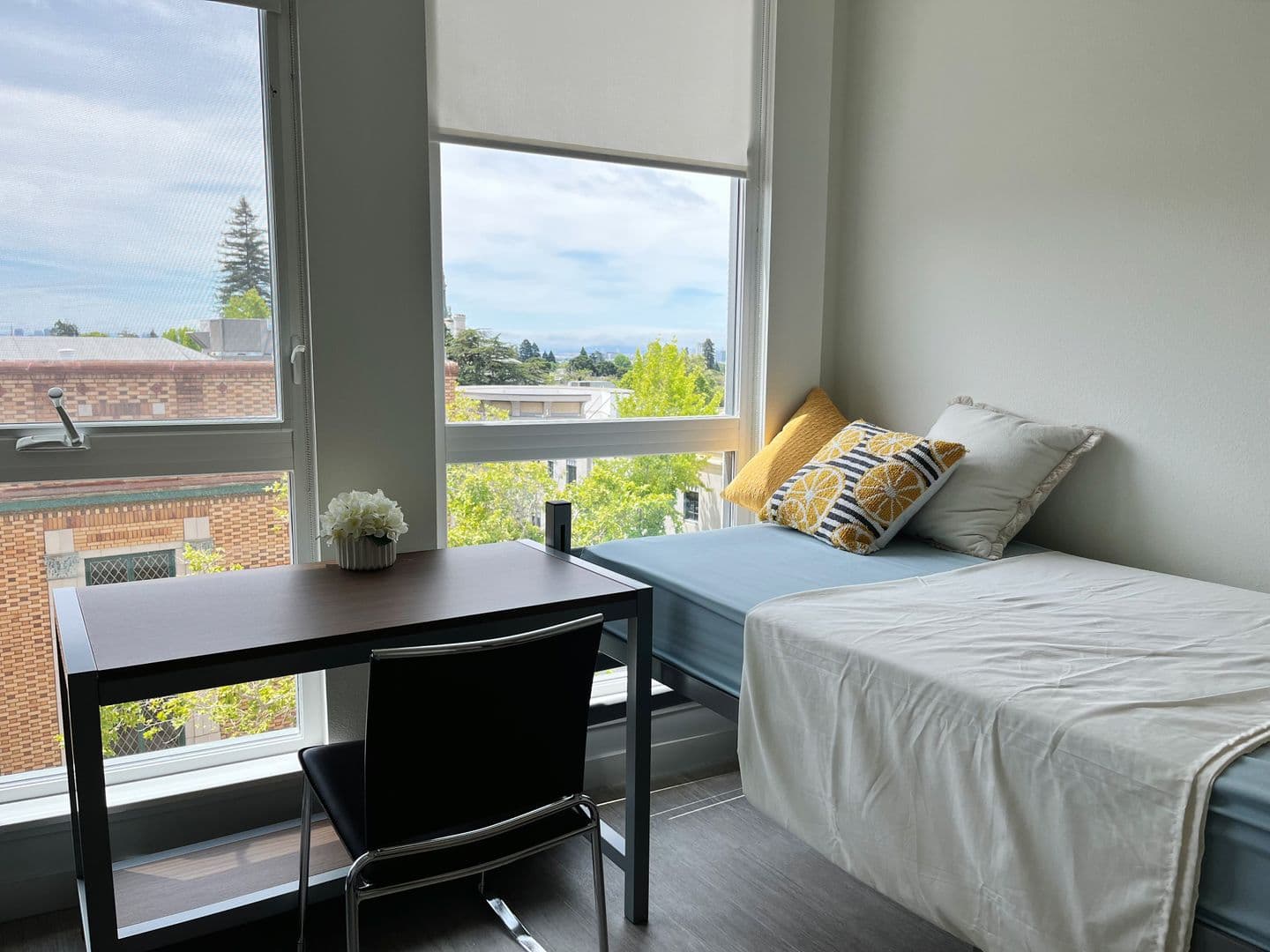 Berkeley Apartment: 2099 Martin Luther King Jr. Way