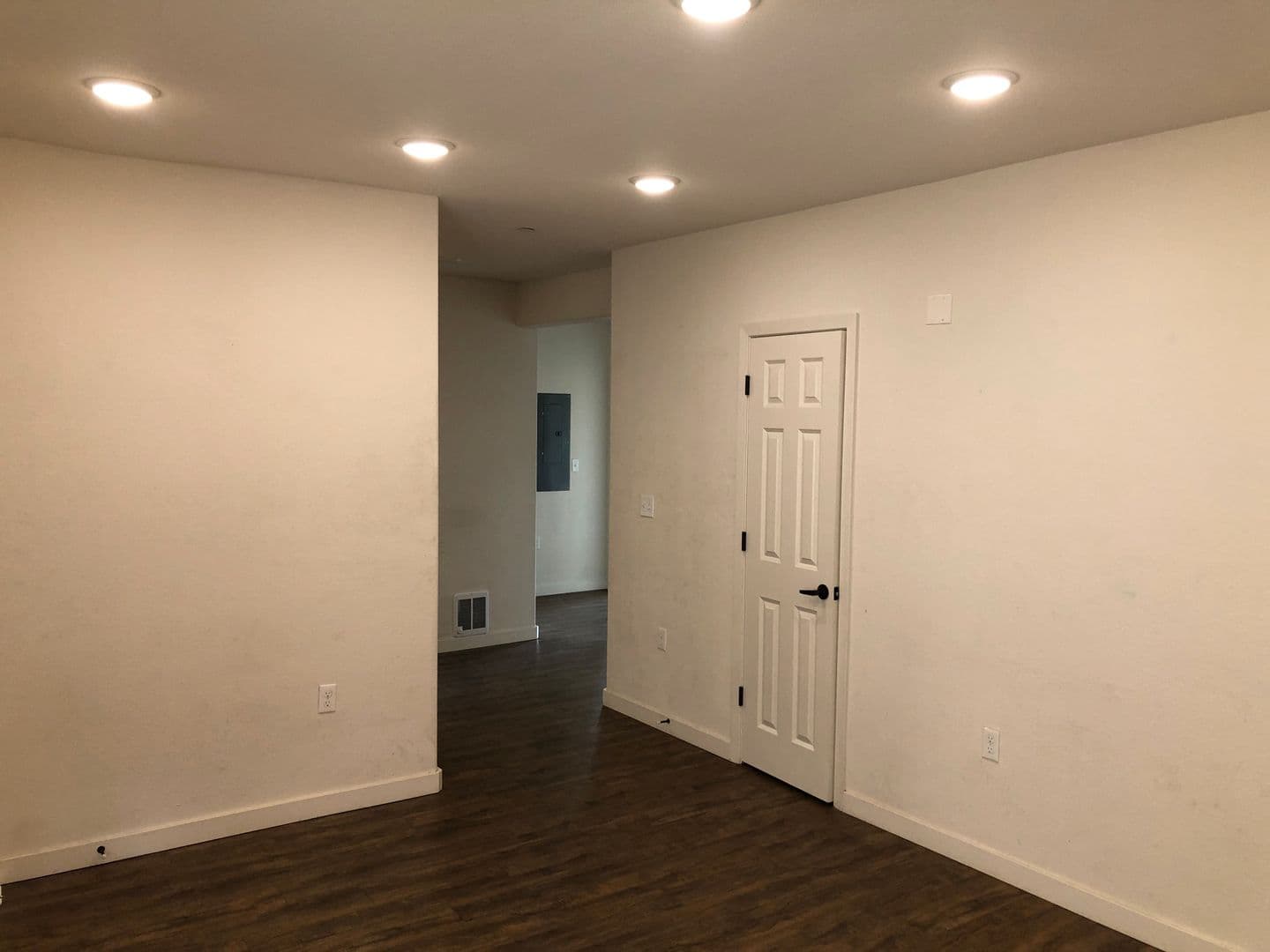Berkeley Apartment: 1901 Dwight Way