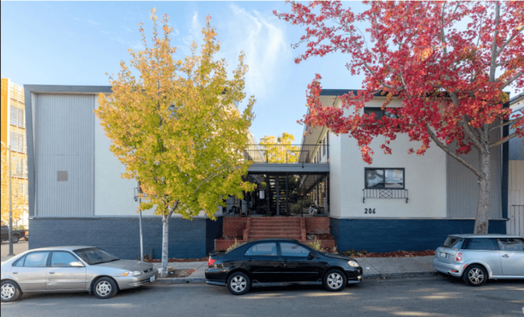 Oakland Apartment: 200 East 15th Street