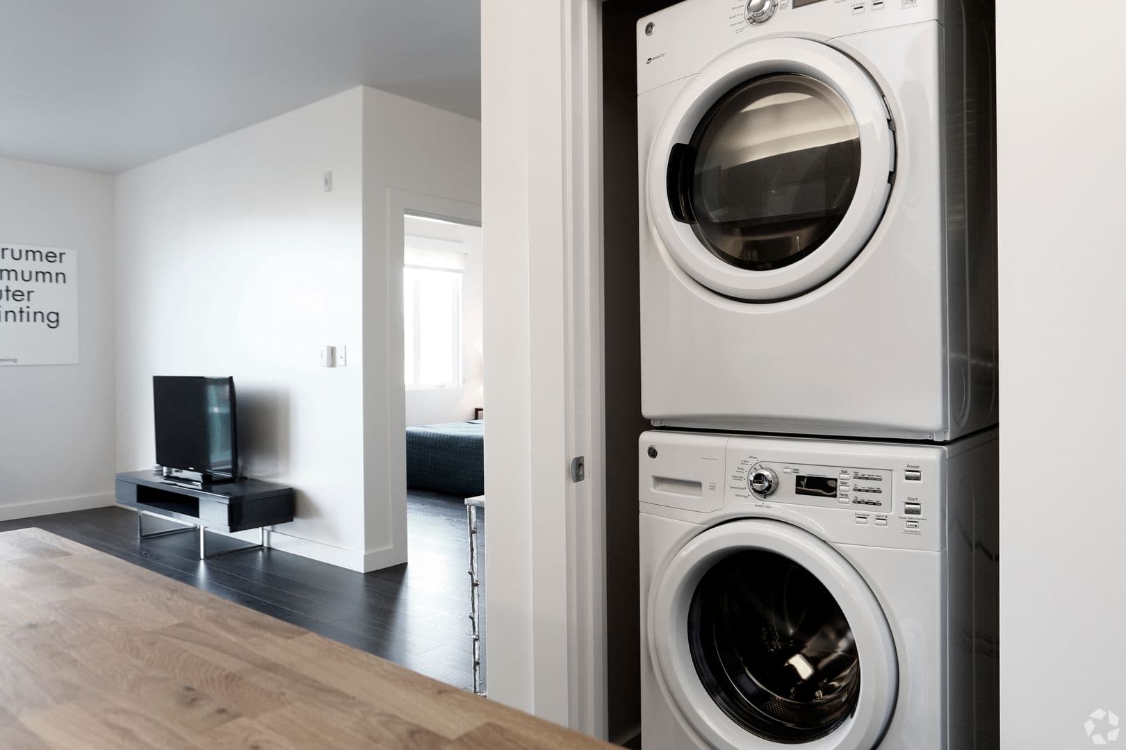 Berkeley Apartment: 3015 San Pablo Ave.
