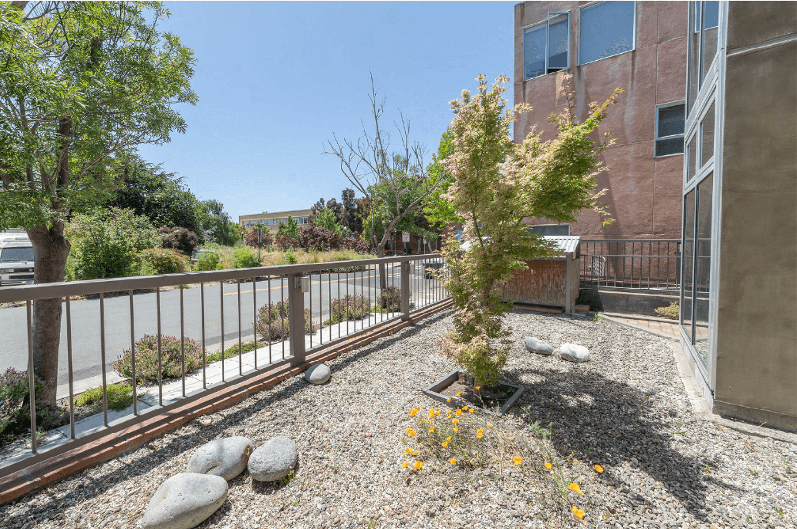 Emeryville Apartment: 1276 Ocean Ave