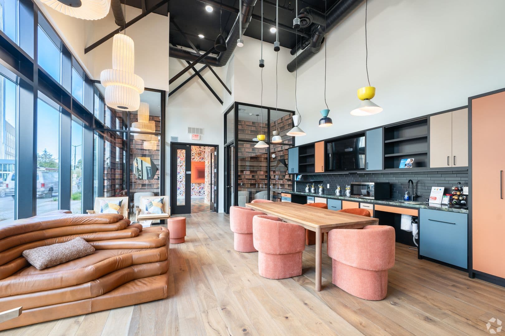 Oakland Apartment: 240 W. MacArthur Blvd