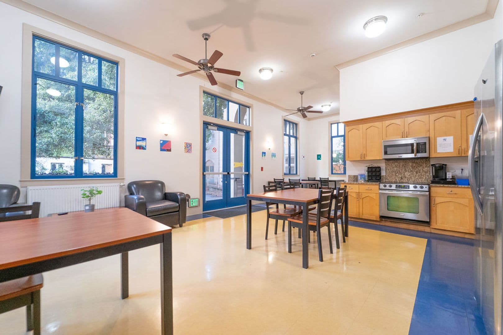 Berkeley Apartment: 2398 Bancroft Way
