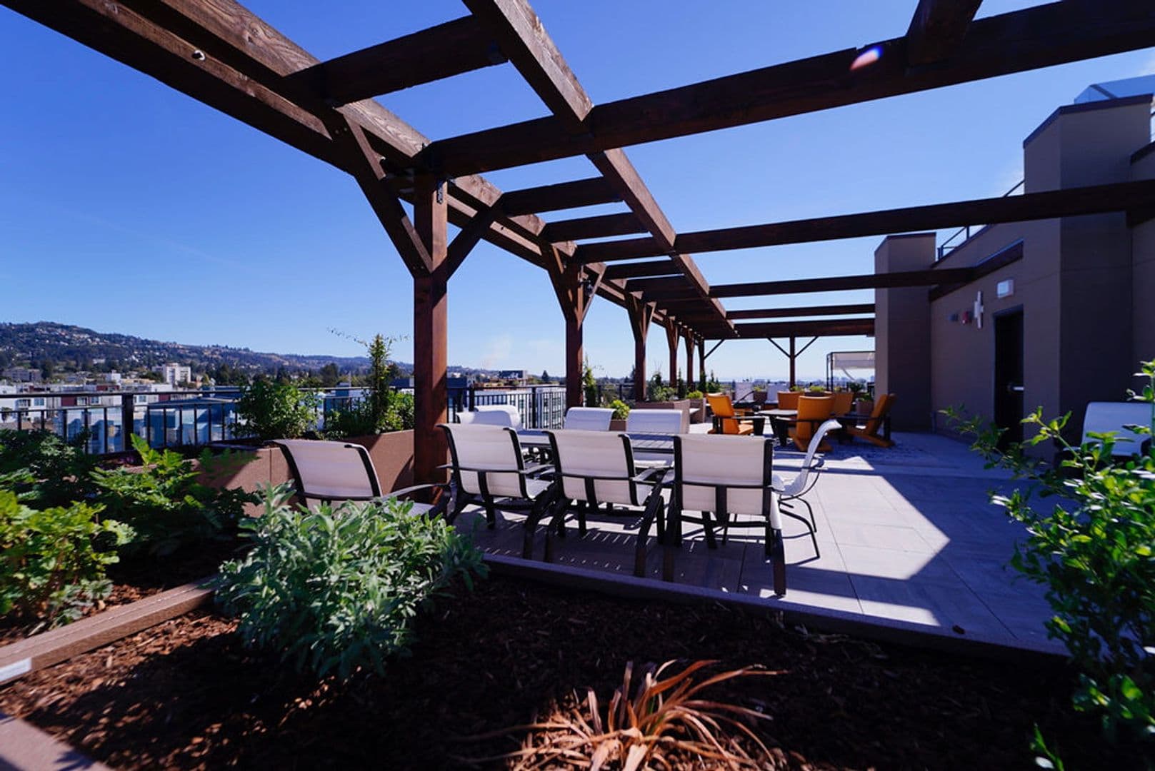 Berkeley Apartment: 2077 Haste St